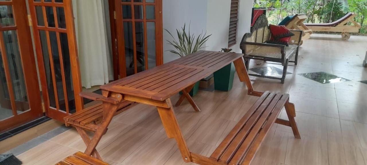 Ceylon Serenity Villas Beruwala Bagian luar foto